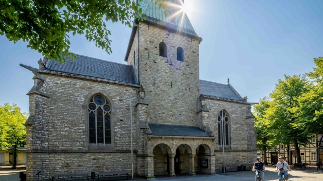 Der historische Kirchplatz in Delbrück ©Teutoburger Wald Tourismus, Patrick Gawandtka